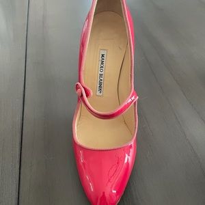 Manolo Blahnik Mary Jane Pump-Pink